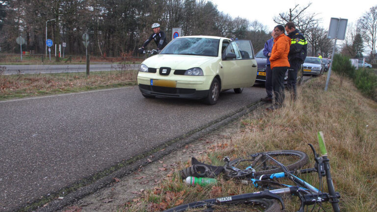 Ongeval tussen mountainbiker en auto