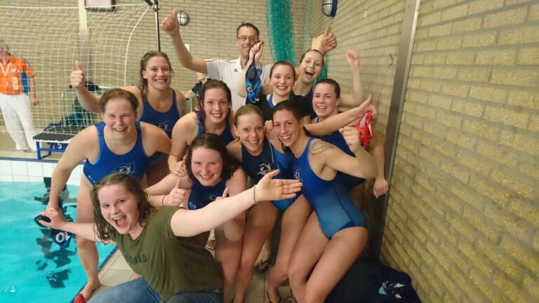 Damesteam van DZT’62 kampioen in 2e klasse KNZB