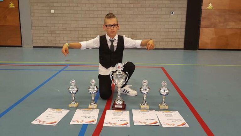 Daniël uit Deurne wint golden ticket Holland’s Got Talent