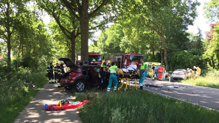 Zes gewonden bij ongeluk in Deurne