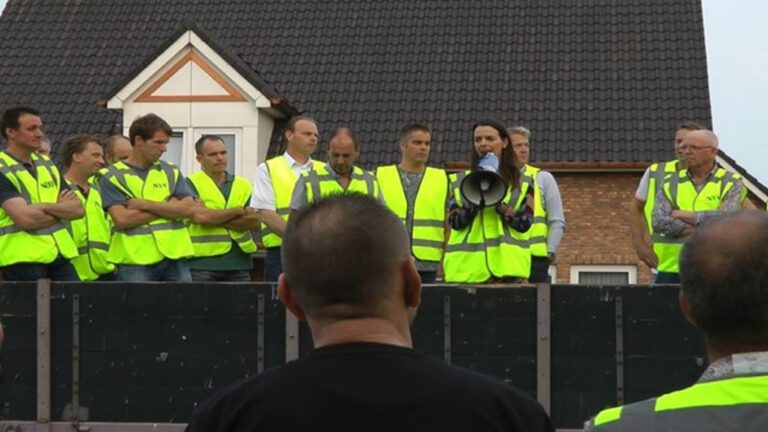 Brabantse boeren protesteren in Deurne tegen plannen intensieve veehouderij