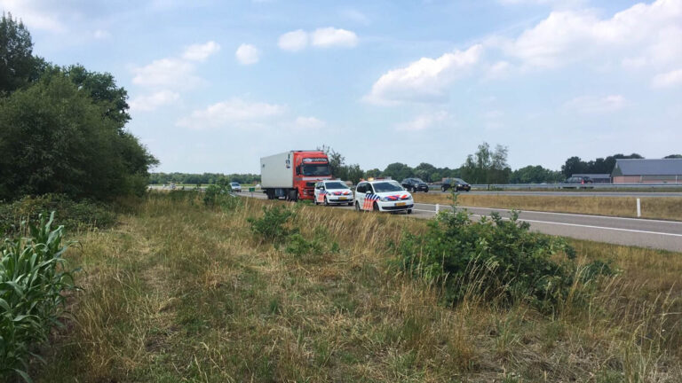 Twee mannen aangehouden langs A67