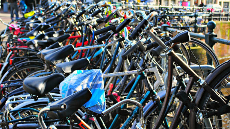 Meeste aangiftes van fietsdiefstal in Brabant in Deurne en Eindhoven