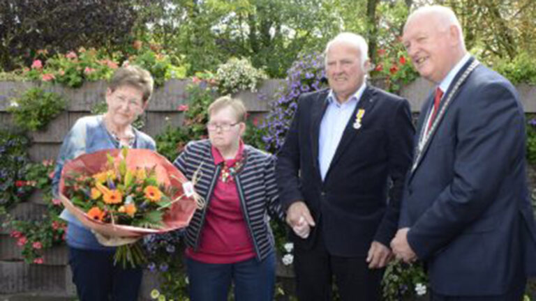 Annie en Sjef Gijsbers ontvangen koninklijke onderscheiding