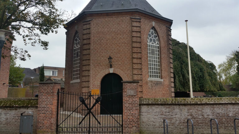 Blokfluitensemble Flûtes à Lek geeft concert in Protestantse kerk