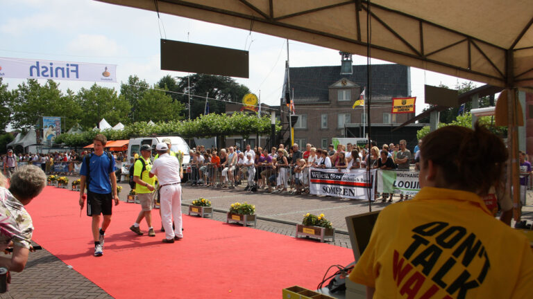 Kennedymars 2018 door Deurne en Vlierden