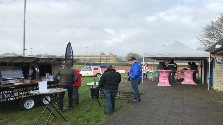 Succesvolle wandeltocht en start themajaar ‘Deurne viert eten 2018’