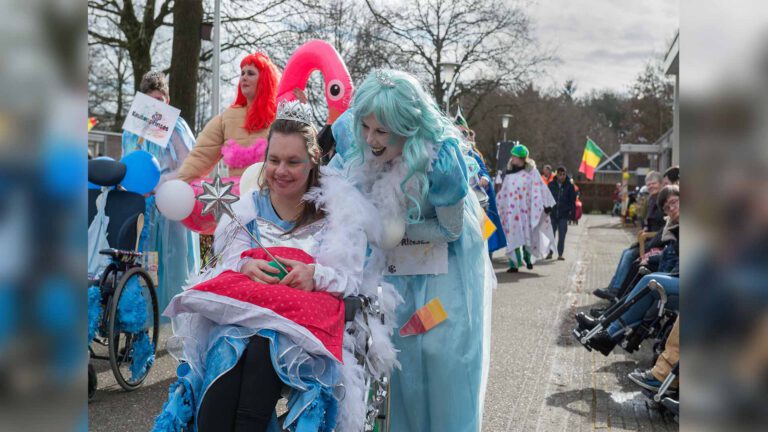 Optocht op Het Rijtven