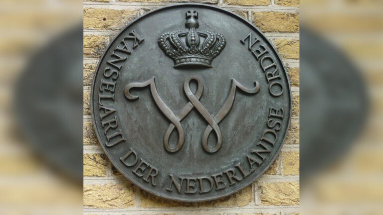 Kanselarij levert zeven medailles met lintjes