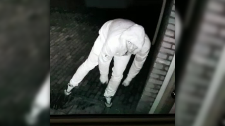 Poging tot brandstichting aan Helmondseweg mislukt