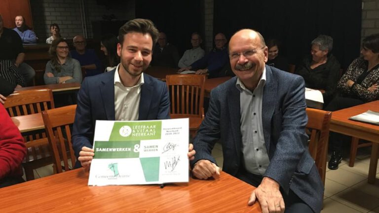 Gemeente en Leefbaar & Vitaal Neerkant ondertekenen dorpsakkoord
