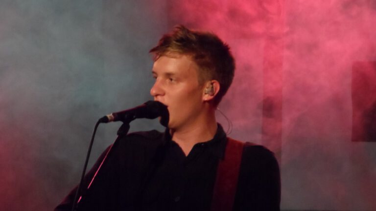 Shotgun van George Ezra beste plaat van 2018 volgens luisteraar DMG radio