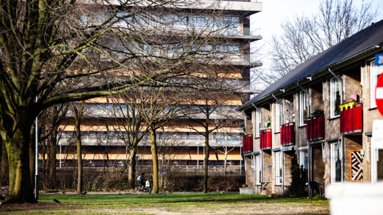 Verpleegsterflat Deurne wordt omgebouwd tot appartementencomplex