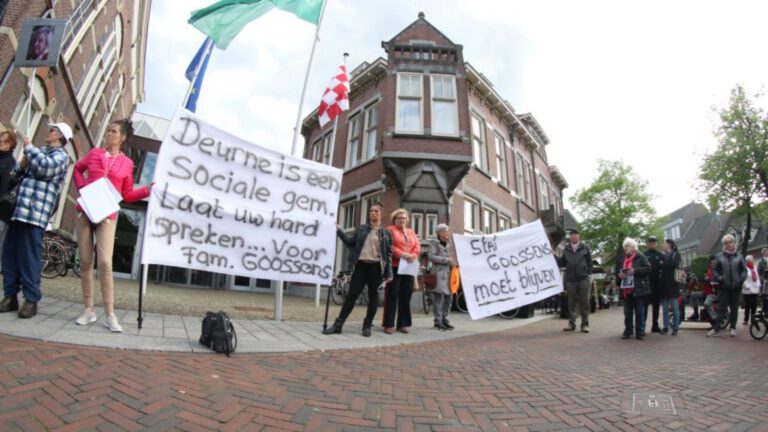 Piet Goossens doet zijn verhaal bij Deurne Draait Door