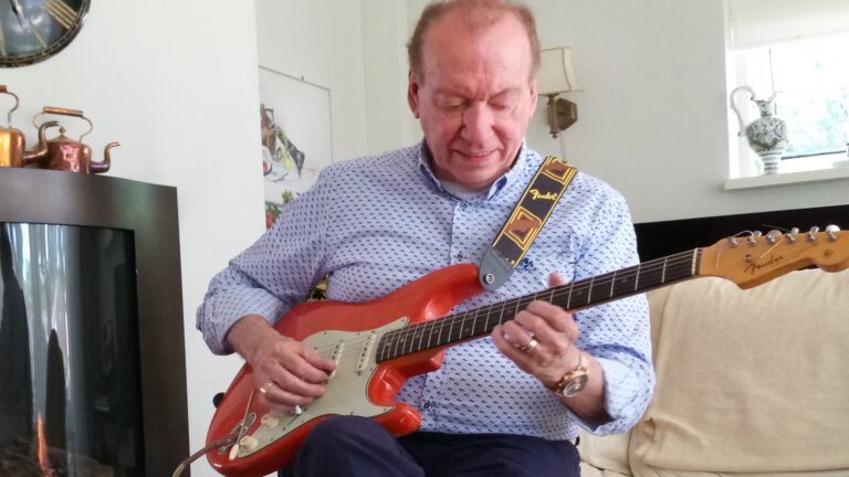 Voormalig Spiders-gitarist Heinz van Tuijl te gast bij Top van Toen
