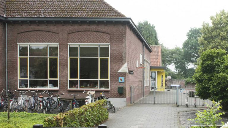 Ouders van leerlingen De Driehoek Griendtsveen richten stichting op om school over te nemen