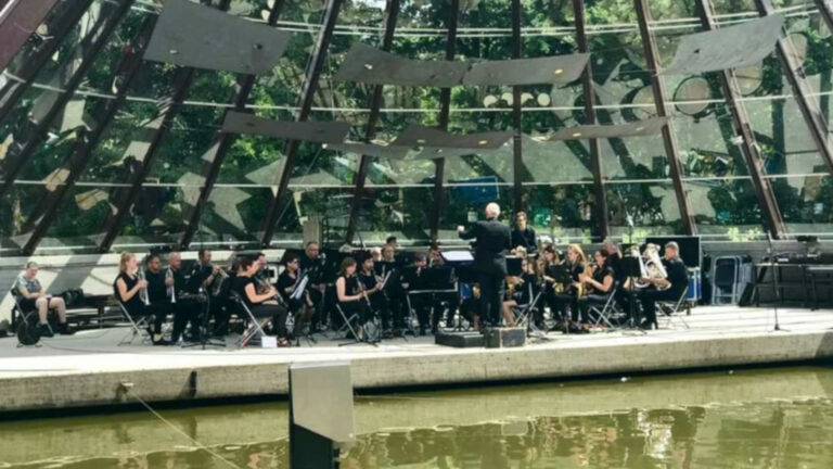Twee muziekverenigingen, één concert