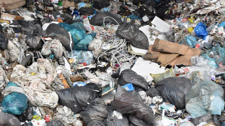 Gemeente vraagt mening inwoners over scheiden van afval