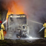 Vrachtwagen met drugsafval in de brand