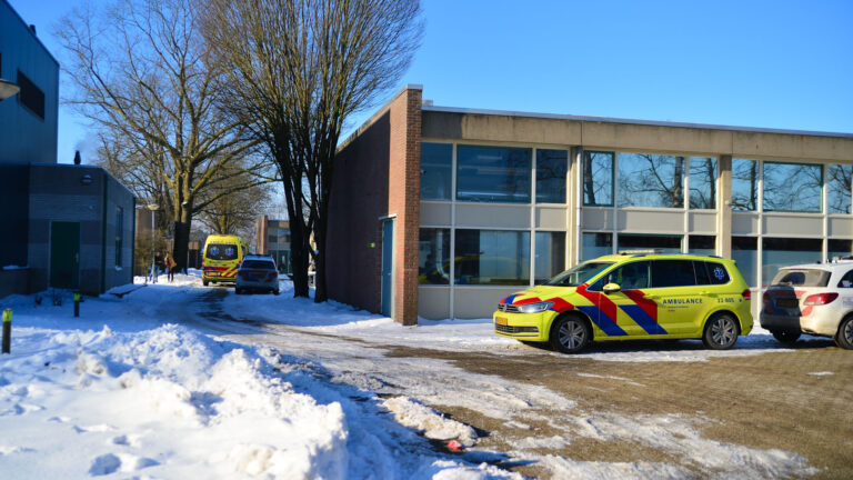 Celstraf en jeugd-tbs geëist tegen jongen (17) die medeleerling neerstak