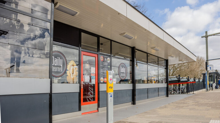 Negen dagen geen treinen, maar stationsrestauratie Daily Deurne dendert gewoon door