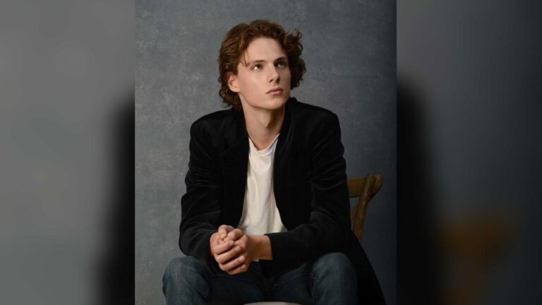 Jong talent Jesse Bruul bespeelt orgel St. Willibrorduskerk Deurne