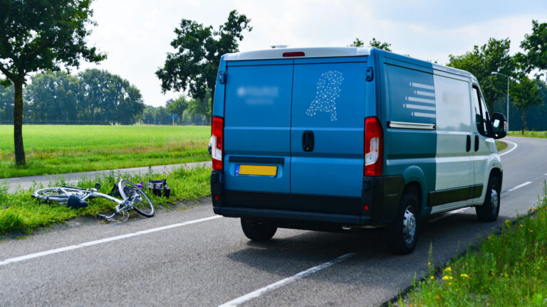 Dodelijk ongeluk op kruispunt Bakelseweg – Bruggenseweg Deurne