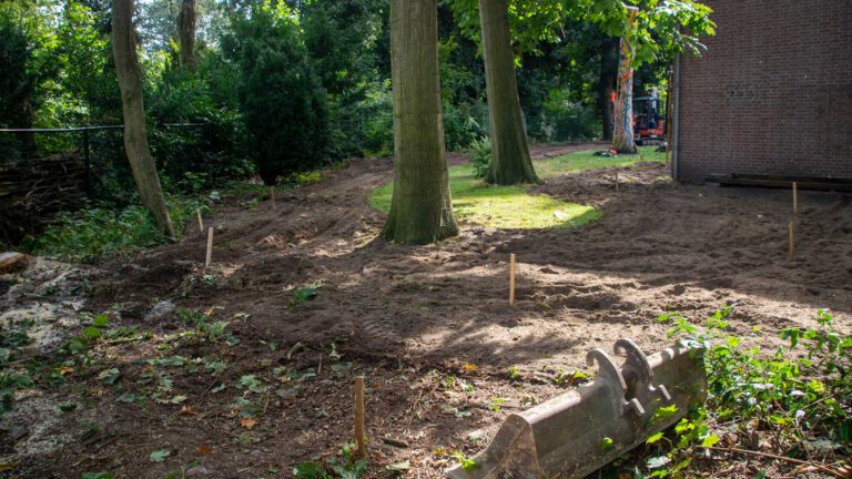 Museumtuin De Wieger krijgt slingerend pad vol kunst en informatie