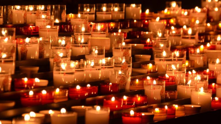 ‘All Hallows Eve’ concert bij kaarslicht in Sint Willibrorduskerk