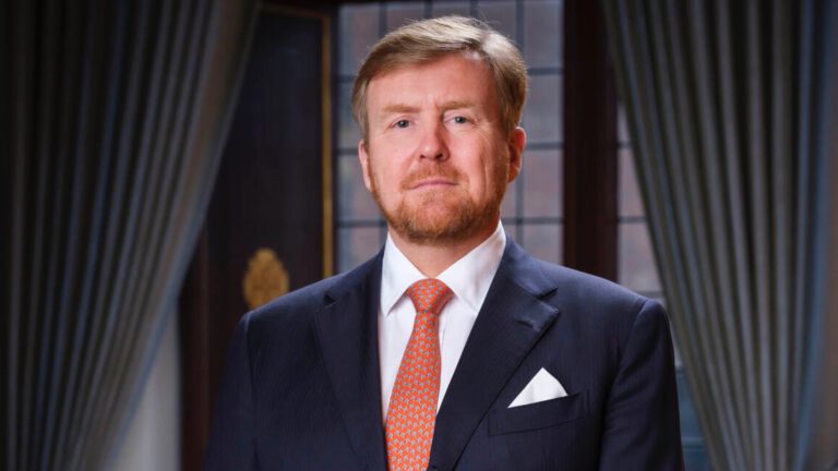 Koning Willem-Alexander naar Deurne voor opening nieuwe hal Ebusco