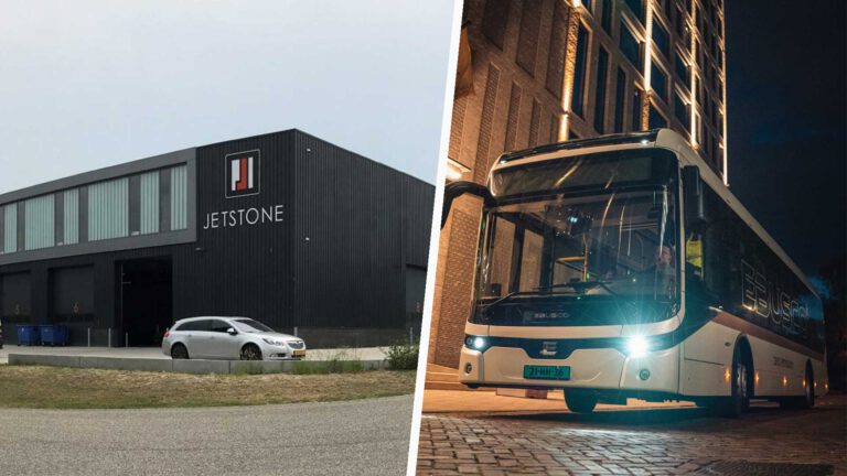 Succesvolle grootondernemers aan tafel bij Ondernemers Café Deurne