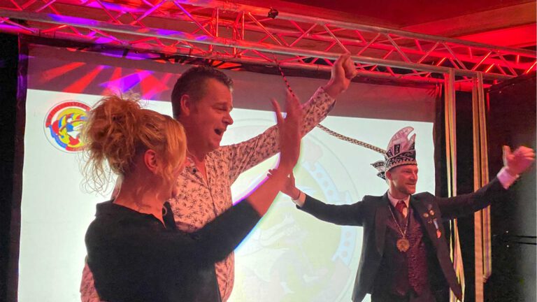 Pottenbakkers vervroegen prinsonthulling; Stefan Douven nieuwe prins in Zeilberg