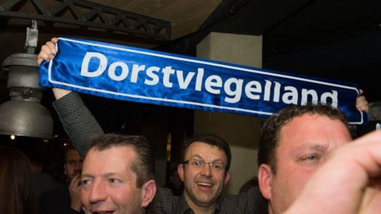 Prinsonthulling Dorstvlegels Vlierden voortaan tegelijk met andere carnavalsverenigingen