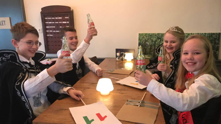 Peelpluimen uit Helenaveen kijken naar wat wel kan met carnaval