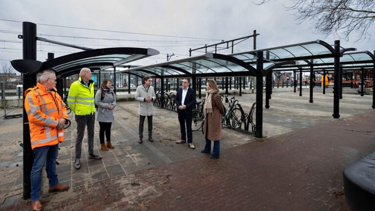 Station Deurne krijgt 248 extra parkeerplekken voor fietsen