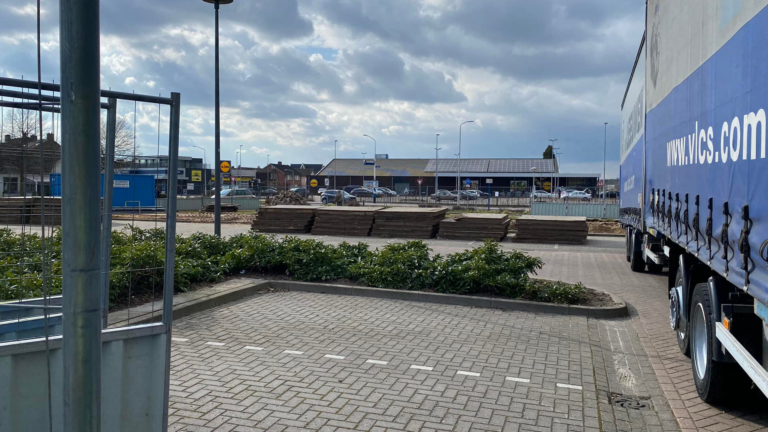 Extra parkeerplaatsen en uitbreiding P+R terrein bij station Deurne