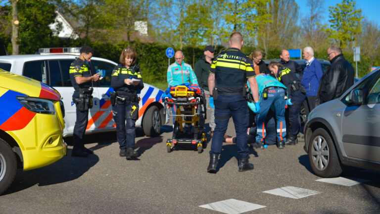 Fietser gewond bij aanrijding op Dunantweg