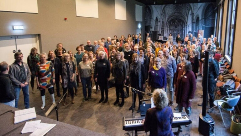 Ameezing TOP 1300 brengt zondag 75 stemmen bij elkaar in één groot koor