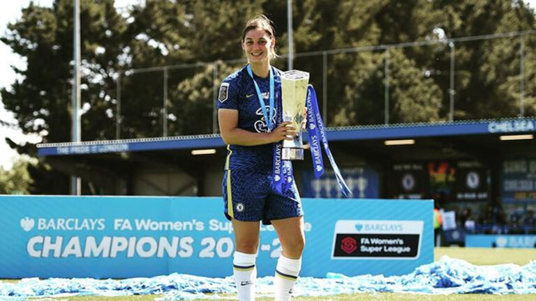 Deurnese Aniek Nouwen wordt met Chelsea kampioen van Engeland