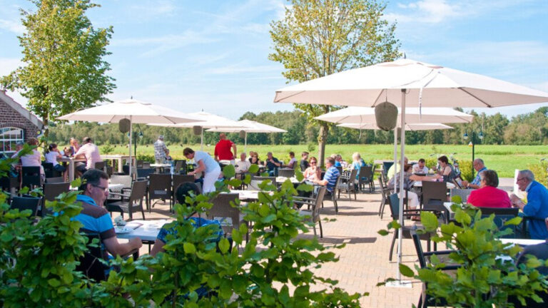 Hoeve Willem III in Helenaveen op lijst met beste ijssalons van Nederland