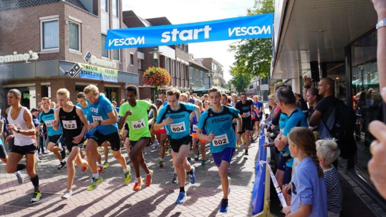 Centrum Deurne wordt voor 36ste keer hardloopparcours; inschrijving Halve Marathon gestart