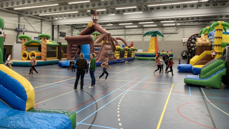 Kinderen kunnen zich uitleven bij Kids Air Fun in Sporthal de Peelhorst