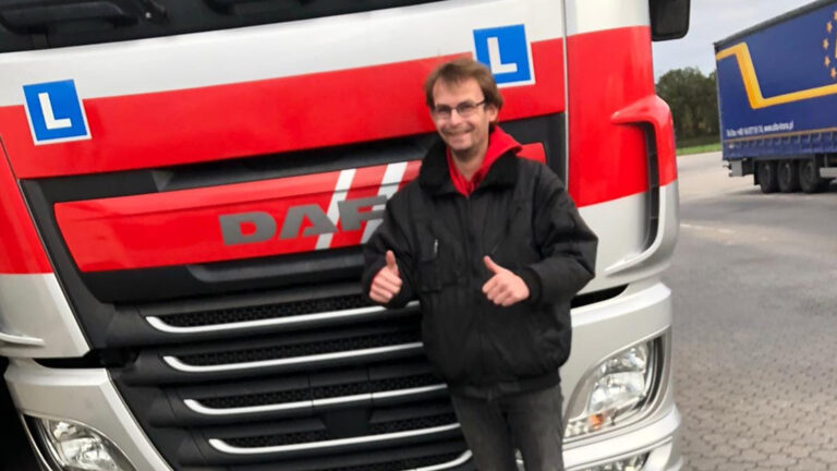 Erehaag van trucks en doneeractie voor overleden Wesley; ‘Het werd stil en het bleef stil’