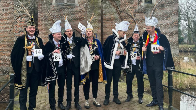 [VIDEO] Toch een Prinsenfoto in Deurne: ‘Als het ED het niet kan, regelen we het zelf wel’