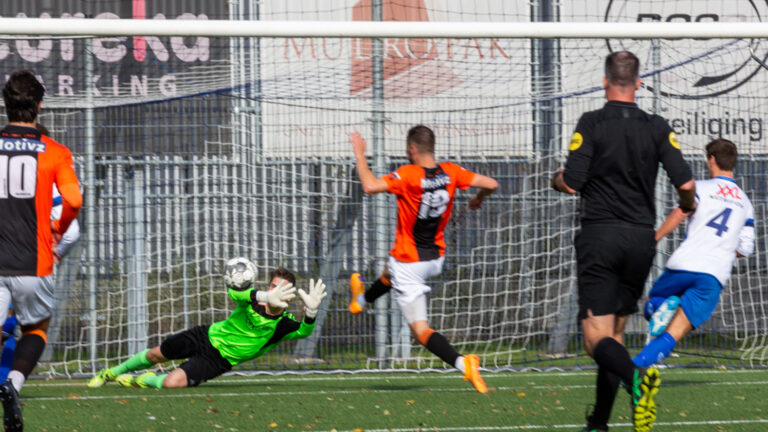 Hecht collectief SV Deurne trekt overwinning in Venlo over de streep (0-1)