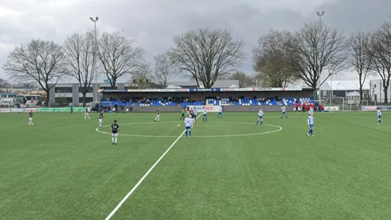 SV Deurne pakt belangrijke drie punten tegen Schaesberg (3-0)