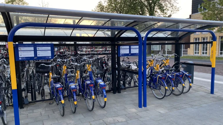 Station Deurne heeft primeur nieuwe uitgiftemanier OV-fiets en krijgt er 4 fietsen bij