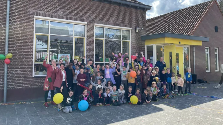 Garage sale in Griendtsveen om kas te spekken van ‘eigen’ basisschool De Driehoek