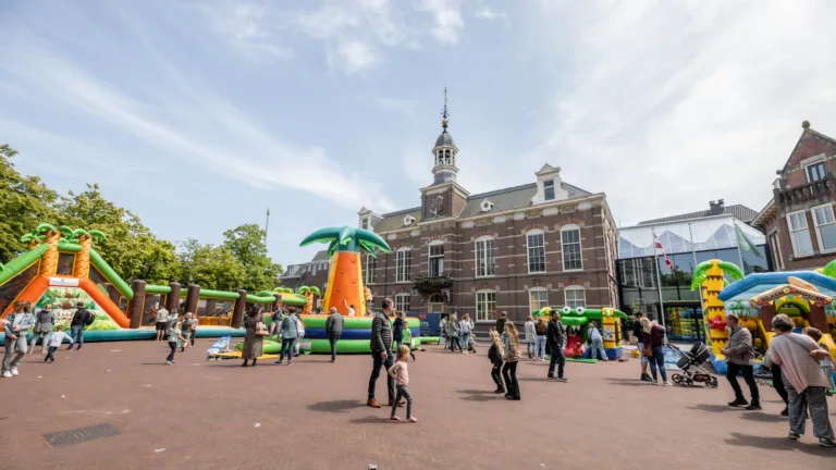 [VIDEO] Centrum van Deurne middag lang één groot speelparadijs voor kinderen