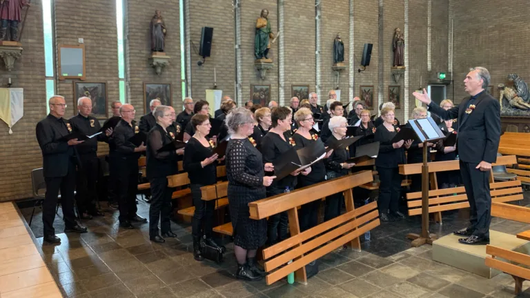 Zangvereniging Together zingt in Ommel; koor groeit uit ‘Walsbergse voegen’